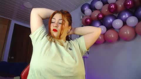 Vannessa  online show from 02-05-25, 01:00