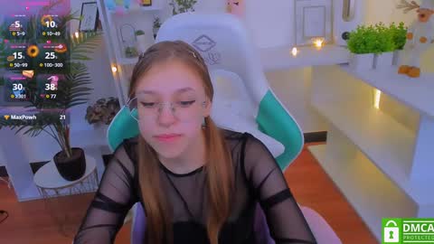 Snapshot of layriantavee chatting on 01-10-25, 07:46 layriantavee online show from 01-10-25, 07:46