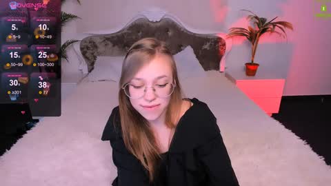 Snapshot of layriantavee chatting on 01-15-25, 10:17 layriantavee online show from 01-15-25, 10:17