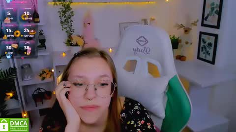 Snapshot of layriantavee chatting on 02-26-25, 01:30 layriantavee online show from 02-26-25, 01:30