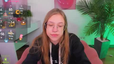 Snapshot of layriantavee chatting on 10-08-25, 06:33 layriantavee online show from 10-08-25, 06:33