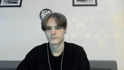 Snapshot of lazaret1k chatting on 05-13-26, 07:11 Vladi online show from 05-13-26, 07:11