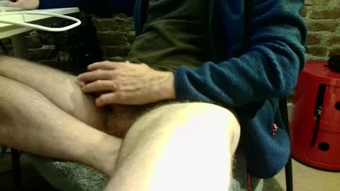 Snapshot of lazy_days chatting on 12-16-24, 10:13 Daphne Derek online show from 12-16-24, 10:13