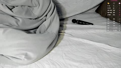 Lea online show from 09-17-25, 05:31