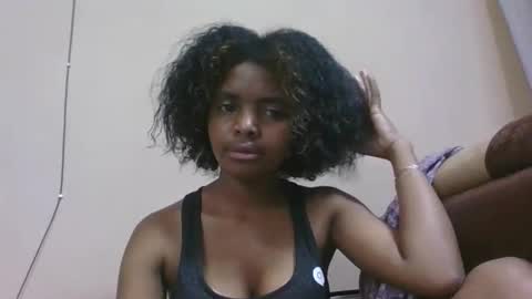 lea96546 online show from 11-19-25, 06:02