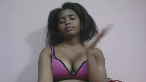 Snapshot of lea96546 chatting on 04-09-26, 06:19 lea96546 online show from 04-09-26, 06:19