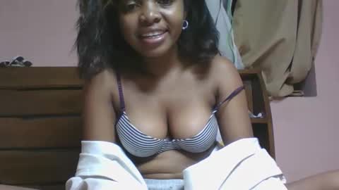 Snapshot of lea96546 chatting on 04-14-26, 06:30 lea96546 online show from 04-14-26, 06:30