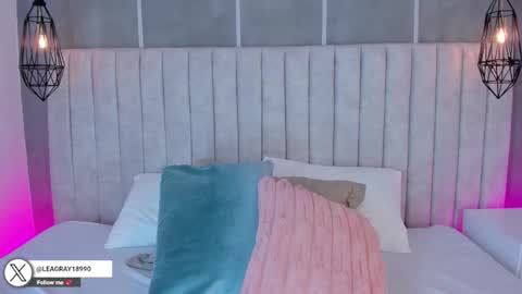 Snapshot of lea_gray chatting on 11-18-25, 06:45 online show from 11-18-25, 06:45