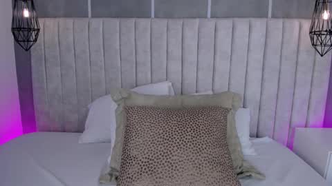 Snapshot of lea_gray chatting on 02-04-26, 06:36 online show from 02-04-26, 06:36