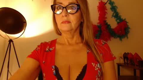 LEA online show from 06-08-26, 02:06