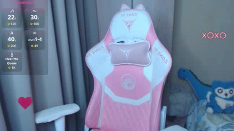 Leah  Gotty online show from 12-17-25, 02:17