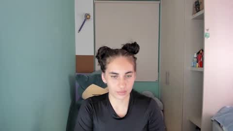 Laura online show from 01-17-25, 12:53