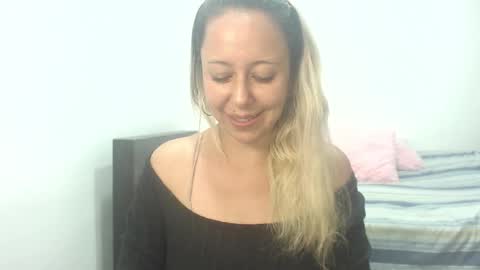 Snapshot of leah_susman chatting on 11-12-25, 01:28 leah_susman online show from 11-12-25, 01:28
