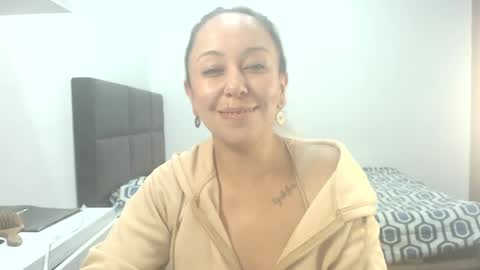 leah_susman online show from 04-28-26, 05:23