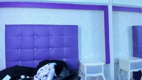 leamoreau__ online show from 10-11-25, 12:04