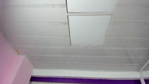 leamoreau__ online show from 10-12-25, 12:15