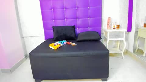 leamoreau__ online show from 10-30-25, 11:55