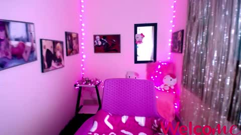 Snapshot of leandra_sex chatting on 12-18-24, 04:06 Leandra online show from 12-18-24, 04:06