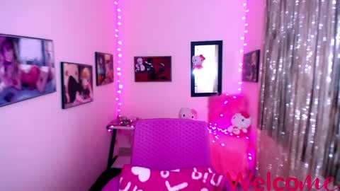 Snapshot of leandra_sex chatting on 12-31-24, 01:08 Leandra online show from 12-31-24, 01:08
