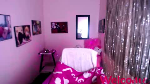 Snapshot of leandra_sex chatting on 01-24-25, 04:28 Leandra online show from 01-24-25, 04:28