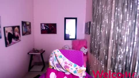 Snapshot of leandra_sex chatting on 02-04-25, 12:44 Leandra online show from 02-04-25, 12:44