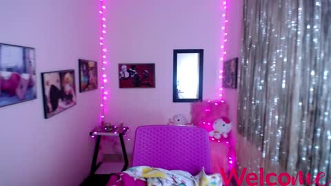 Snapshot of leandra_sex chatting on 02-10-25, 03:21 Leandra online show from 02-10-25, 03:21