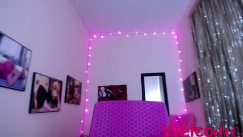 Snapshot of leandra_sex chatting on 02-19-25, 06:32 Leandra online show from 02-19-25, 06:32