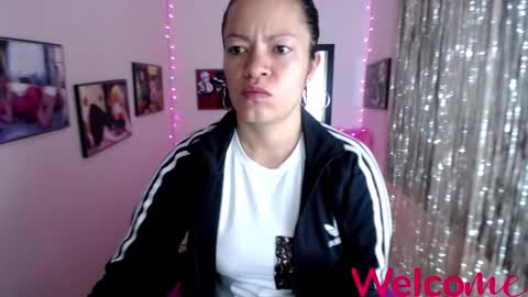 Snapshot of leandra_sex chatting on 02-23-25, 02:14 Leandra online show from 02-23-25, 02:14