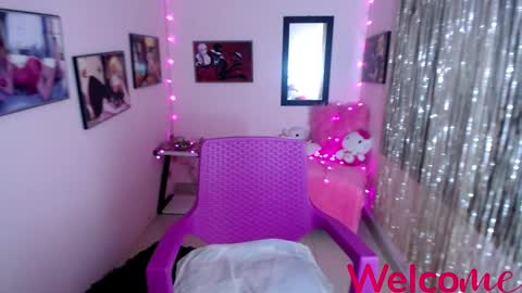 Snapshot of leandra_sex chatting on 02-25-25, 06:20 Leandra online show from 02-25-25, 06:20