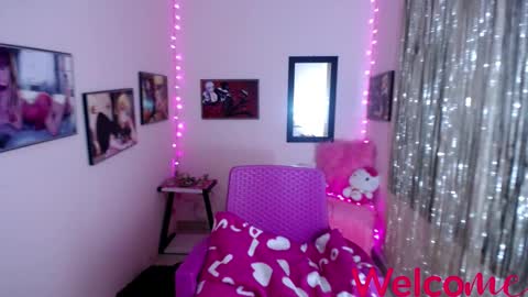 Snapshot of leandra_sex chatting on 02-28-25, 11:36 Leandra online show from 02-28-25, 11:36