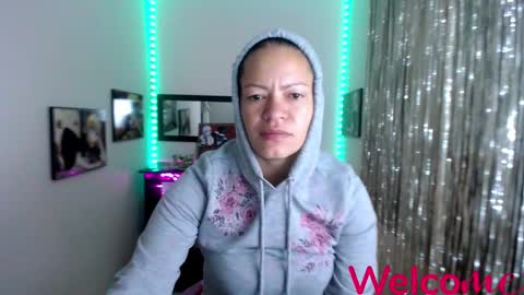 Snapshot of leandra_sex chatting on 03-11-25, 12:06 Leandra online show from 03-11-25, 12:06