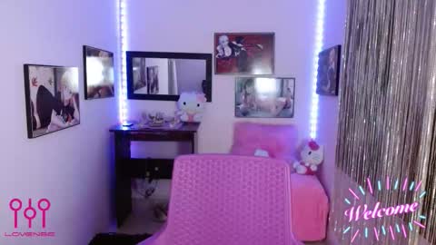 Snapshot of leandra_sex chatting on 09-09-25, 12:37 Leandra online show from 09-09-25, 12:37