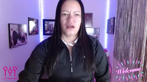 Snapshot of leandra_sex chatting on 09-11-25, 01:00 Leandra online show from 09-11-25, 01:00