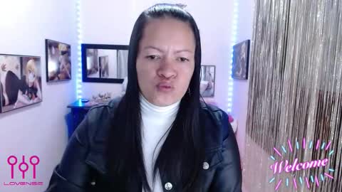 Snapshot of leandra_sex chatting on 09-18-25, 02:08 Leandra online show from 09-18-25, 02:08