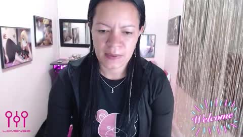 Snapshot of leandra_sex chatting on 09-24-25, 12:41 Leandra online show from 09-24-25, 12:41