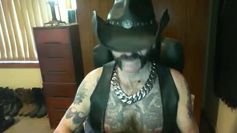 leathergreaser online show from 10-30-25, 09:48