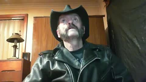 leathergreaser online show from 06-02-26, 07:38