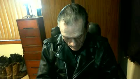 leathergreaser online show from 06-28-26, 09:21