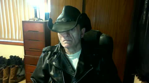 leathergreaser online show from 07-03-26, 11:44