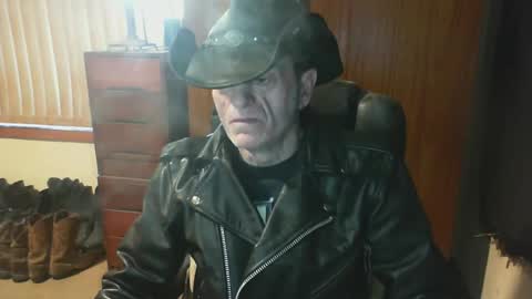 leathergreaser online show from 07-04-26, 09:54