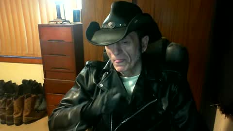 leathergreaser online show from 07-07-26, 06:47