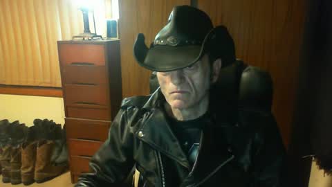 leathergreaser online show from 07-10-26, 08:07