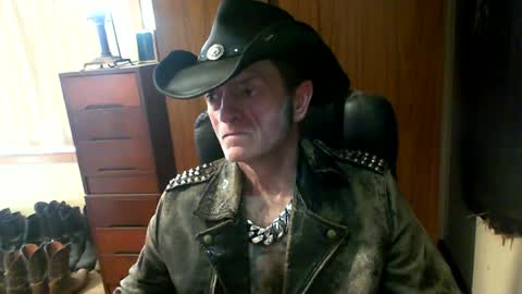 leathergreaser online show from 07-20-26, 05:00