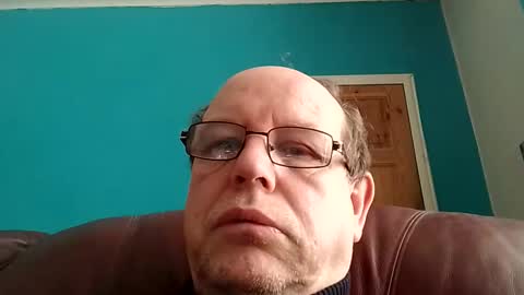 Snapshot of leatherpants68 chatting on 04-13-26, 08:31 leatherpants68 online show from 04-13-26, 08:31