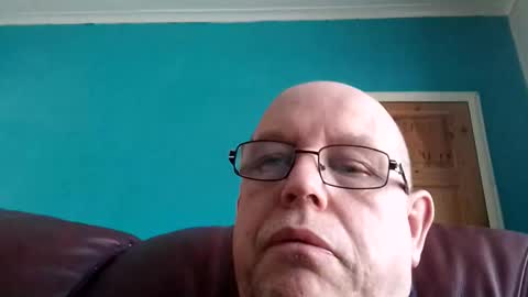 Snapshot of leatherpants68 chatting on 04-19-26, 05:34 leatherpants68 online show from 04-19-26, 05:34