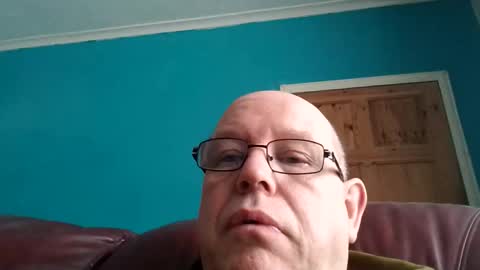 Snapshot of leatherpants68 chatting on 04-28-26, 08:41 leatherpants68 online show from 04-28-26, 08:41