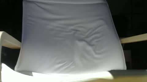 Snapshot of ledevil chatting on 10-04-25, 12:58 ledevil online show from 10-04-25, 12:58