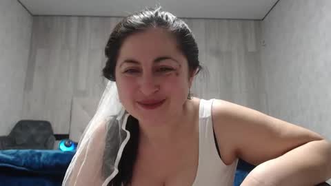Snapshot of ledi_marin chatting on 02-01-26, 09:57 Marina Magician online show from 02-01-26, 09:57