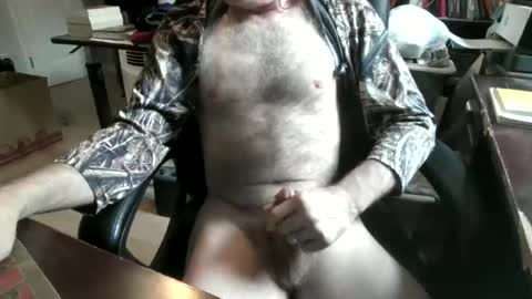 Lee Wilson online show from 11-21-25, 04:16