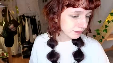 leelooyolo online show from 04-10-26, 09:41